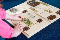 Тактильно-развивающая панель “Замочки” - fgospostavki.ru - Рязань