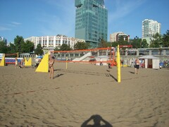 Стойки для пляжного волейбола с механизмом натяжения (с протекторами) - fgospostavki.ru - Рязань