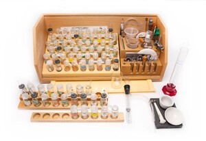 Микролаборатория для химического эксперимента (с ППГ, набором керамики и фарфора) - fgospostavki.ru - Рязань